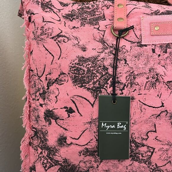 Myra Vadito Weekender Bag - Picture 10 of 10